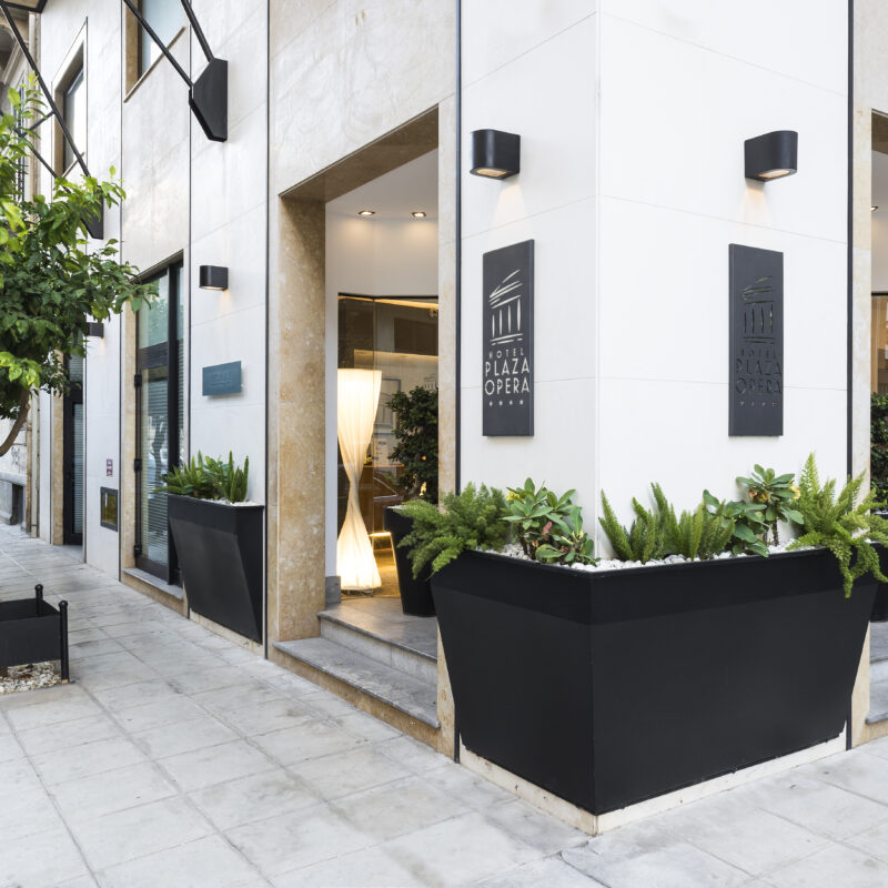 hotel plaza opera externals
